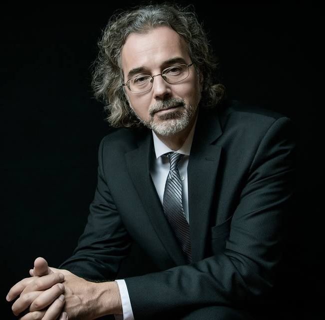 El Enigma del Silencio Cósmico: Reflexiones sobre el Paradoja de Fermi y los OVNIs